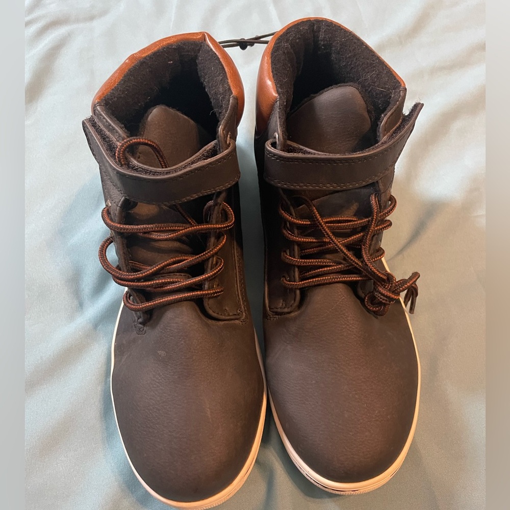 Brown Lace-Up Boots